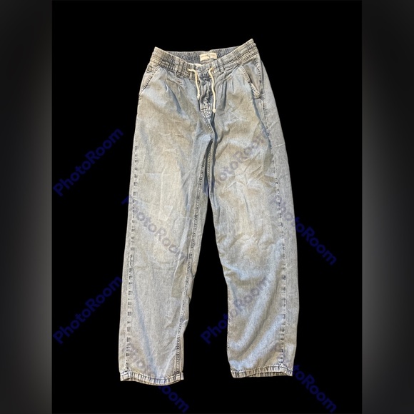 WE THE FREE size S elastic waist, rope tie bleach washed jeans EUC Free … - Picture 1 of 8
